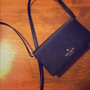 Authentic Kate Spade crossbody wallet/purse. EUC